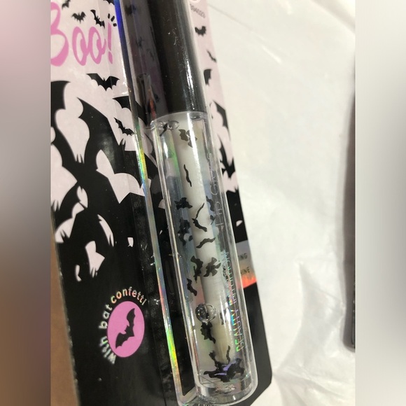 Clear high shine glossy lip gloss‎ with Bat shaped confetti new - Picture 1 of 10